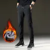 Мужские теплые штаны для зимой Корейский тонкий Fit Flee Flece Clined брюки тощие растягивающие брюки мужской повседневная эластичная талия мода молодой 210518