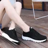 Hotsale Verão Simples Diário Cor Sólido Mulher Correndo Sapatos Respirável Malha Esportes Mulheres Treinadores Casuais Tênis Ao Ar Livre Jogging Andar