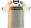 21 22 23 Venezia FC Fotbollströjor hemma Svart Borta Vit Tredje Blå 4:e Röd 10# ARAMU 11# FORTE Venedig 2022 2023 BUSIO 27# Fotbollströjor 3:e Adukt Kids Kit Uniform 999