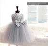 Impresionantes vestidos de flores plateadas para niñas, lentejuelas brillantes, Top plisado, vestido de baile de tul, fiesta para niñas con cremallera en la espalda