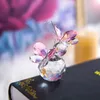 Figurine de papillon volant en cristal HD avec base de boule Art Verre Animal Presse-papier Décor pour table de bureau Maison Cadeau de Noël 210804