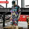 Mężczyźni Graffiti Cartoon Drukowane Zestawy Hip Hop Spodenki T Shirt Garnitury Moda High Street Tees Summer Streetwear Joggers Krótkie spodnie X0909