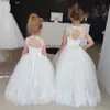 Blomma flicka klänning mode a-line satin mor och dotter mini baby kappor ärmlös första gemenskap