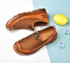 Klassieke hoge kwaliteit koe schoen zomer buiten handgemaakte sandalen mode comfortabele mannen strand lederen schoenen
