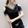 Letnie Koreańskie ubrania T-shirt Sexy Off Shouder Shulate V-Neck Diamond Topy Ropa Mujer Krótki rękaw Elastyczne Tees T06213 210623