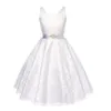 Robes de filles de fleur de nouveau style robes en dentelle pour enfants avec ceinture en strass vêtements de demoiselle d'honneur de mariage pour enfants Q0716