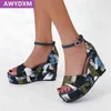 Sandálias Mulheres Moda Design Plataforma Cunha Sapatos Verão New Ankle Strap Bombas Lady Slides Party Chinelos 220310