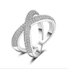 米国サイズ5-10結婚指輪手作りラグジュアリージュエリー925スターリングシルバー舗装ホワイトサファイアCZダイヤモンド宝石芸術パーティー永遠の女性クロスバンドリング恋人ギフト