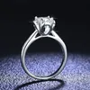 Platinum Uitstekende Cut Diamond Test Pass Pass Color Hoge Kwaliteit Moissanite Bruiloft Bloem Ring Zilver 925 Sieraden