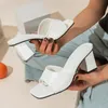 Mode Hausschuhe Frauen Sandalen Sommer Schuhe Frau Rutschen Outdoor Platz Ferse Clip-Flops Weibliche Mid Heels Damen Maultiere Größe 35-42 FDG435ETAAQ