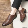 New Pointed Classic Patchwork Black Flats Oxford Shoes Uomo Casual Mocassini Abito formale Calzature Sapatos Tenis Masculino