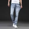 Qualità Slim Jeans Uomo Classica Moda Elasticità Pantaloni Denim Blu Chiaro Lavato Marca Pantaloni Casual Uomo Plus Size 40-46 211008