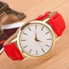 Ly Simple Women Watches Ladies PU Leather Band Analog Quartz Wrist Watchリストウォッチ