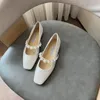 Luxe designer schoenen Mary Jane Balletschoen met vierkante neus met witte parels en kleine kristallen kraaltjes Eenvoudige modemaat 34-41