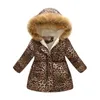 Утолщенные многоцветные зимние девушки куртка мода напечатаны с капюшоном детей одежда плюс бархатный теплый Христос 211204