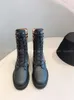 Mid-Boots Designer Luxurys Martin Dzian Tube Bots koronkowe jesienne i zimowe mody dam wysokiej jakości butów krowidy