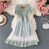 Sommar kausalklänning Kvinnor Kortärmad Blommigryck Slim Sweet Mesh Patch Klänningar Dam Koreanska Midi Robe Vestidos Mujer 210519