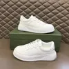 2021 Mens designer jurk schoenen brief gesneden zwart wit dikke bodem luxe mode mannen casual sport trainers schoen met originele doos