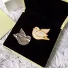 Pins Brooches Designer Fashion Copper Jewelry 3a Cubic Zirconia Party Brooch