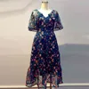 Projektant styl Luksusowy Kwiat Haft A-Line Backless Midi Dress Party Wysokiej Jakości Kobiety Lady Dresses Robe de Mujer 210421