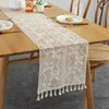 Styl duszpasterski szydełkowy dzianina pusta stołowa tkanina koronki szwy poszerzające Tassel Runner Boho Decoration Home Decor 210709