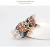 Tecknad emalj Diamond Cat Brosch Pins Animal Type Business Top Dress Cosage For Women Men Fashion Fine Jewelry Will and Sandy