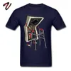 オールドスクールTシャツの男性ビデオゲームTシャツヴィンテージグラフィックトップスティー80SレトロデザイナーTシャツアーケードストリートウェア100％コットン210629