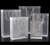 Принять печати 8 размера матовые измельченные ПВХ Пластиковые подарочные пакеты с ручками водонепроницаемы