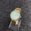 Fashion M Design Brand Luxury Klockor Kvinnors Tjej Crystal Ring Rostfritt Stål Band Quartz Wrist Causal Watch