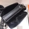 حقيبة Messenger عالية الجودة جلدية واحدة رسل الكتف حقائب محفظة مصمم أزياء حقيبة حقيبة يد حقيبة يد 069308Z