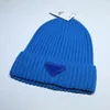 Chapéu de malha de moda para homens mulheres inverno gorro crânio bonés em boa qualidade casual bonnet olhando seu e dela terno unisex hip hop 2822