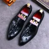 Äkta läder glid på tofs mens krokodil klänning skor hög kvalitet casual skor för manliga svarta bruna party bröllopskor