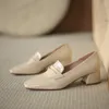 女性の靴スクエアトゥメドヒールパテントレザーチャンキーヒールパンプスドレスレディースフットウェアスプリングアプリコットベージュ210517