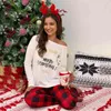 Merry Christmas Mulheres Inverno Pijamas Definir algodão Sleepwear Long Lattice Calças + Xmas Imprimir Pijamas Mulheres Roupas Pijama Plus Tamanho 211211