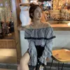 Plaid Off Shoulder Blouse Shirt Koreanska Sweet Ruffle Flare Sleeve Kvinnor Toppar Sommar Blusas Mujer de MODA 6H983 210603