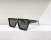 Mens Sunglasses for women 1502 men sun glasses womens fashion style protects eyes UV400 lens top quality with case