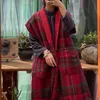 Johnature Femmes Vintage Coton d'hiver Rouge Plaid Plaid Longs Vestes Manteaux Style chinois Sans manches V-Cou Casual Big Poche Gilets 210521