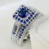Anneaux De Mariage De Luxe Grand Bleu Pierre Cristal Pour Les Femmes Ruban Couleur Bijoux De Fiançailles 2 Pcs / Ensemble