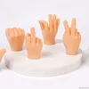 Giocattoli per gatti piccole mani per oggetti di scena cats silicone divertente mini dito creativo agita