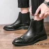 2022 Automne Martin bottes Chaussures pour hommes Hauts Hauts Rehausser Utilisé pour le mariage Employé de bureau en peluche à l'intérieur PU à l'intérieur Deux options