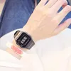 Armbandsur mode barn sport digital watch kvadratkvinnor klockor vattentät elektroniska ledda klockfall