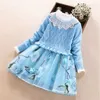 2020 automne enfants robes pour filles pull pulls tricotés robe princesse fleur enfants robe + haut 2 pièces tenues enfants vêtements Q0716