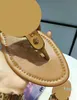 Ontwerper- Dames Bezaaid Meisje Sandaal Jelly Platform Slippers pantoffel dame Schoen Dia's vrouw Flip Flops glanzende en matte kleur