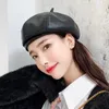 Web Celebrity Leather Beret Children Autumn and Winter Korean Edition Studenci Piękne wszechpieroperze okrągłe twarz angielski w stylu Octagonowa czapka/skul