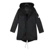 2021FW 남성 파카 새로운 겨울 따뜻한 코트를 유지하기 위해 유행 브랜드로 세련된 브랜드로 두꺼운 재킷을 두껍게합니다. 1981 조끼에 분해 될 수 있습니다 유럽 크기