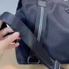 CLASSICSHOULDER BAG Высококачественный дизайнер Одно сумочка Водонепроницаемая ткань Путешествующая сумка для мужчин и женщин