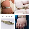 Personaliseer Graveren Mom Baby Naam Verjaardag Datum Armband Figaro Link Chain Smooth Bangle Custom Familie Liefde Geschenken Sieraden