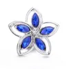 Großhandel Silber Farbe Druckknopf Frauen Blume Charms Acryl Schmuck Erkenntnisse Kristall Strass 18mm Metall Druckknöpfe DIY Armband Stoff Schmuck