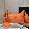 Nylon hobo damer väska axelfickor på försäljning crossbody handväskor vattentät material lätt och praktiska axillära väskor gul rosa orange svart khaki etc