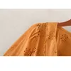 原宿のレトロなソリッドカラー刺繍ドール襟カットアウトかわいいファッション半袖女性のシャツフレンチシックな甘い女性のトップ210507